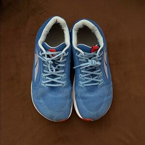 Altra escalante 0mm drop height running shoes